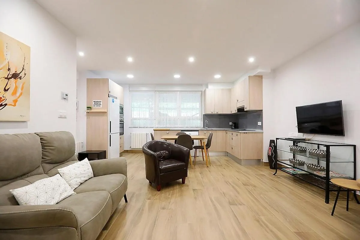 Modern Apartment Well Connected San Sebastián